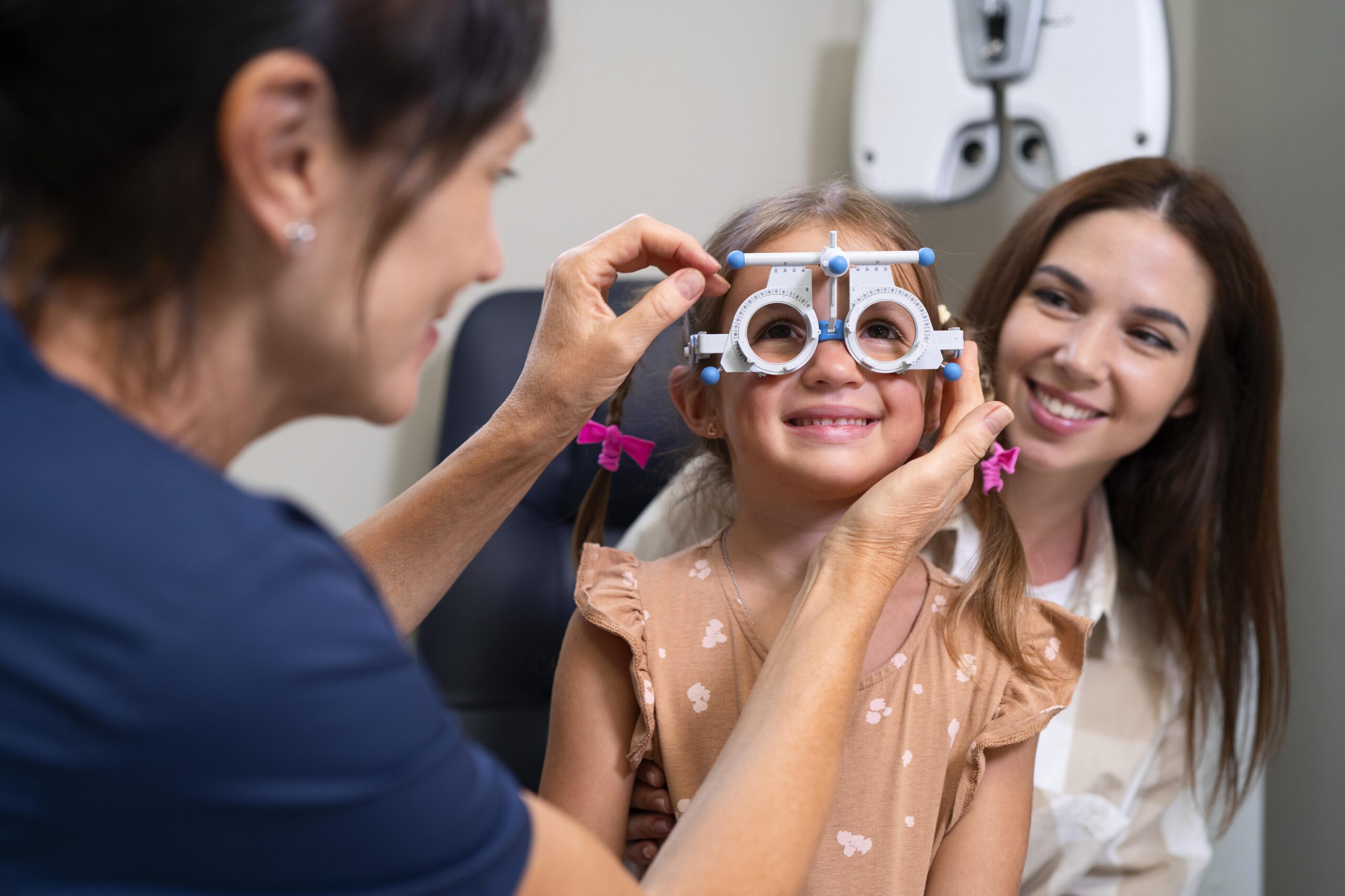 Pediatric opthalmology at sentra
